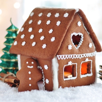 Lebkuchenhaus Gingerbread house Foto iStock VikaRayu